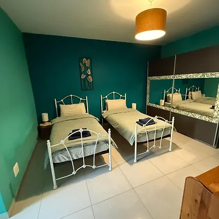 From At The Seacrest شقة *